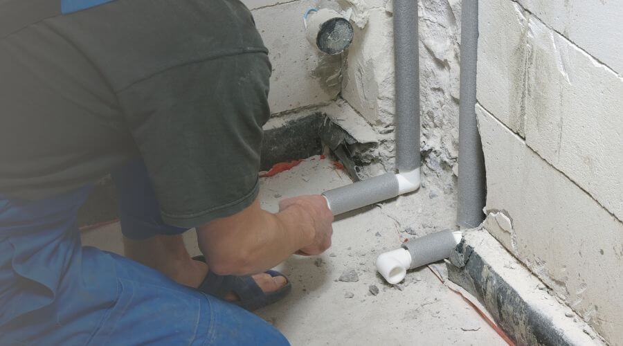 Expert burst pipe repair services in Cassville, MO